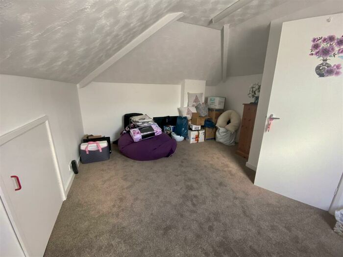 3 Bedroom Detached Bungalow For Sale In Menear Road, St. Austell, PL25