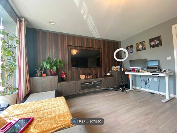 3 Bedroom Terraced House To Rent In Forelle Way, Carshalton, SM5