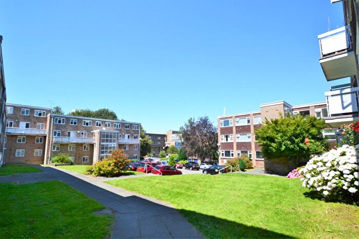 2 Bedroom Maisonette To Rent In Jireh Court, Perrymount Road, RH16