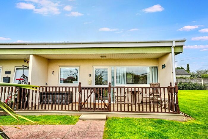 2 Bedroom Chalet For Sale In Rainbows End Park, Mill Lane, NR12