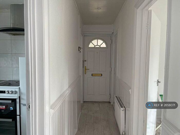 3 Bedroom Flat To Rent In Rawlins Street, Birmingham, B16