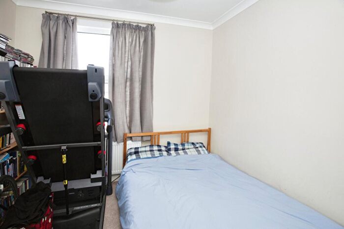 2 Bedroom Apartment To Rent In St Georges Road, Leyton, E10