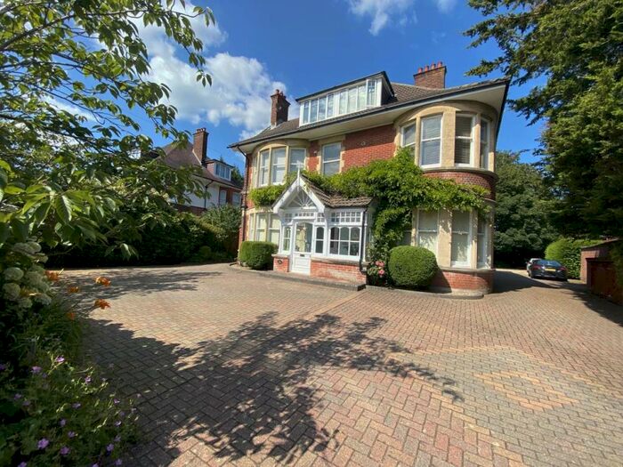 2 Bedroom Apartment To Rent In Beechey Lodge, Portchester Road, Bournemouth, BH8