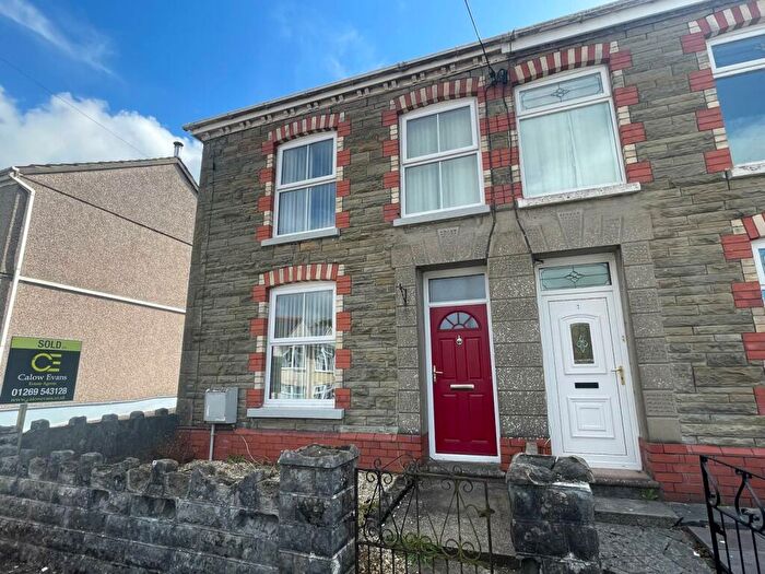 3 Bedroom House To Rent In New Ceidrim Road, Garnant, Ammanford, SA18