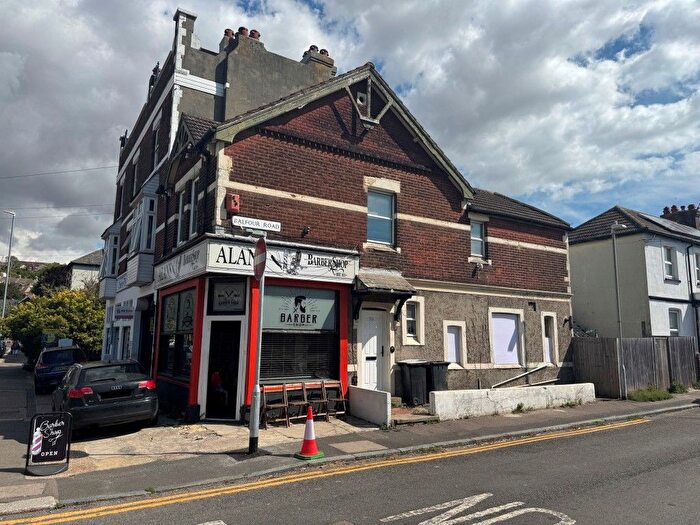 2 Bedroom Flat For Sale In First Floor Flat, A Cherry Tree Avenue, Dover, Kent, CT16