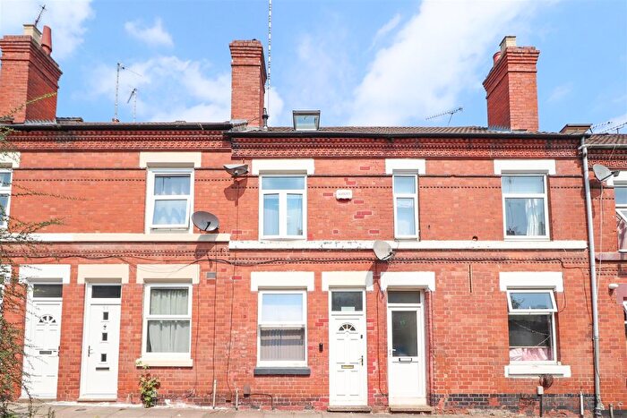 4 Bedroom Terraced House For Sale In Colchester Street, Hilfields, Coventry, CV1