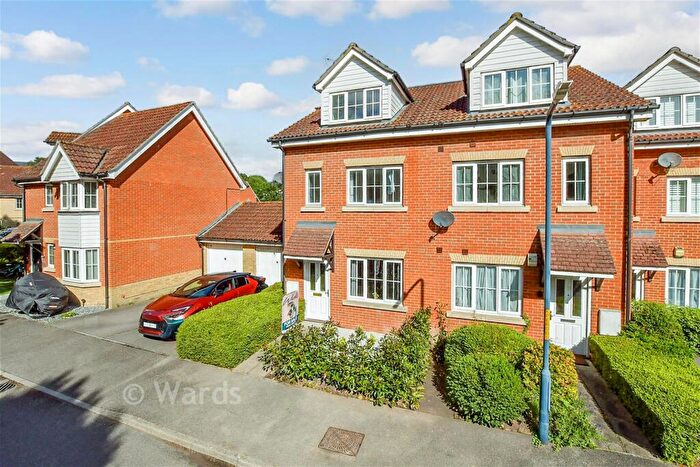 1 Bedroom Ground Maisonette For Sale In Farleigh Hill, Farleigh Hill, Maidstone, Kent, ME15