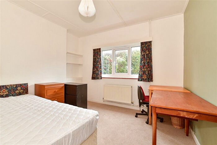 3 Bedroom Semi-Detached House For Sale In Pretoria Road, Canterbury, Kent, CT1