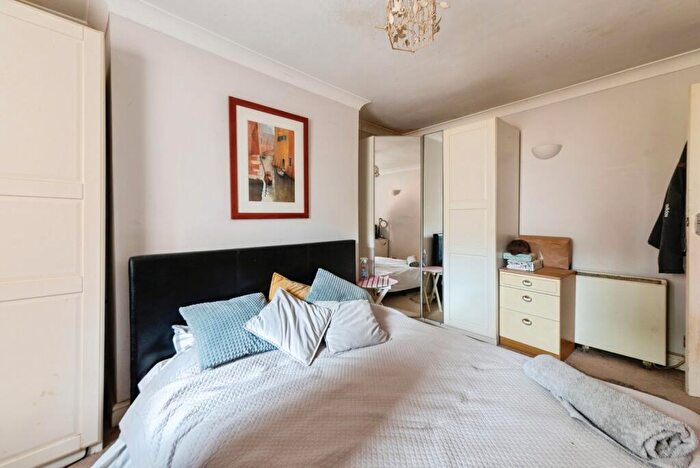 2 Bedroom Flat For Sale In Granada Road, Southsea, Hampshire, PO4