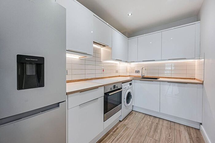 1 Bedroom Flat For Sale In Hither Green Lane, Hither Green, London, SE13