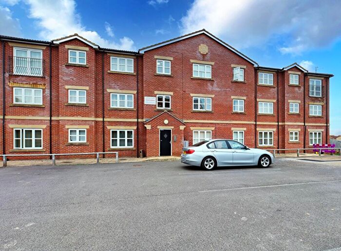 2 Bedroom Flat To Rent In Braunston Close, Jasmine House, NN4