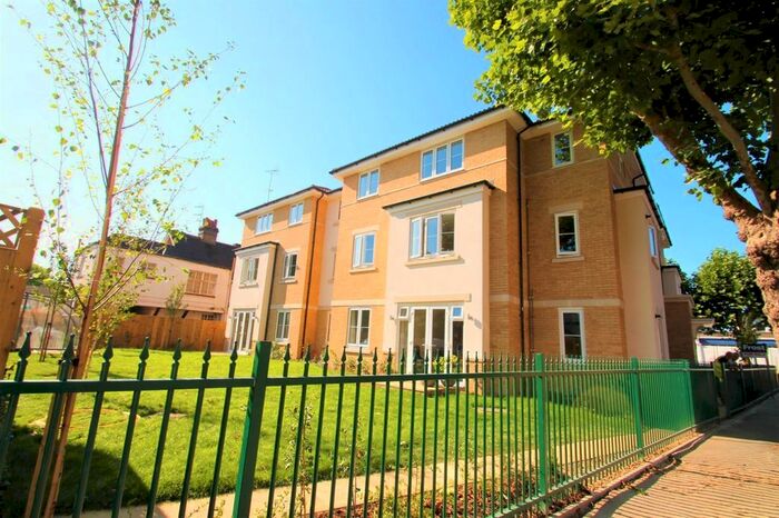 2 Bedroom Property To Rent In Sidney Road, Sidney Road, Staines-Upon-Thames, Middlesex, TW18