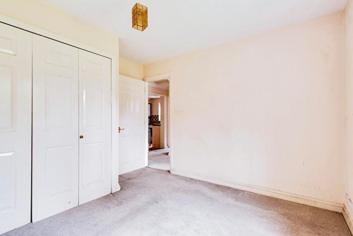 2 Bedroom Detached Bungalow For Sale In Dorchester Close, Headington, Oxford, OX3