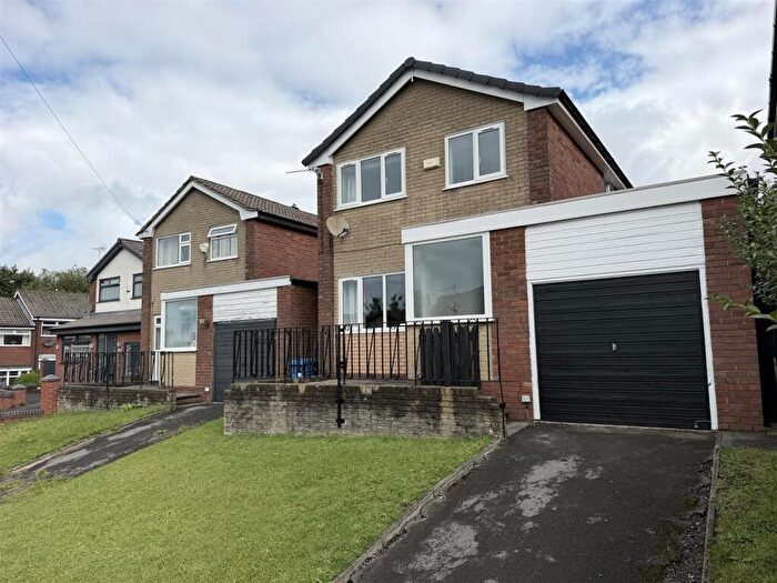 3 Bedroom Detached House For Sale In Ladysmith Drive, Ashton-Under-Lyne, OL6
