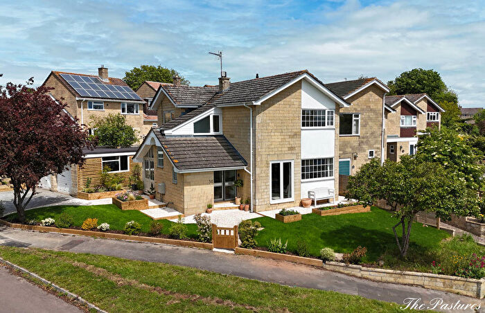 3 Bedroom Detached House For Sale In The Pastures, Bradford-On-Avon, BA15