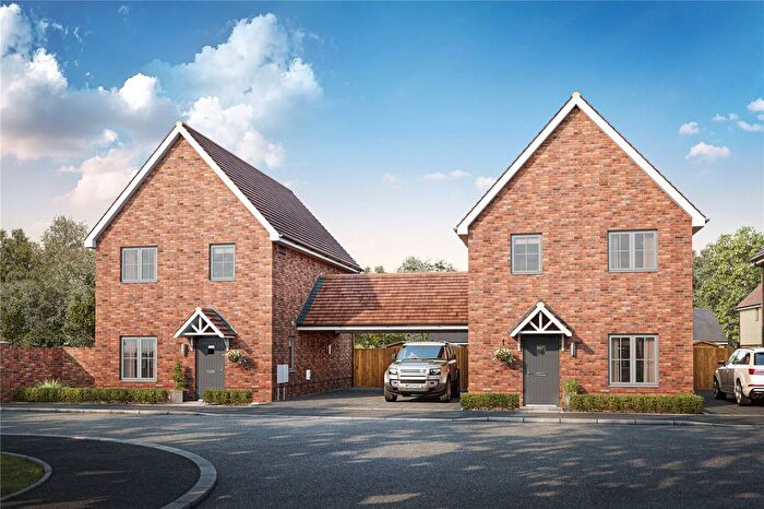 3 Bedroom Link Detached House For Sale In Foxglove Place, Watch House Green, Felsted, Dunmow, CM6
