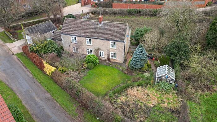 4 Bedroom Detached House For Sale In Station Road, Scarcliffe, Chesterfield, S44