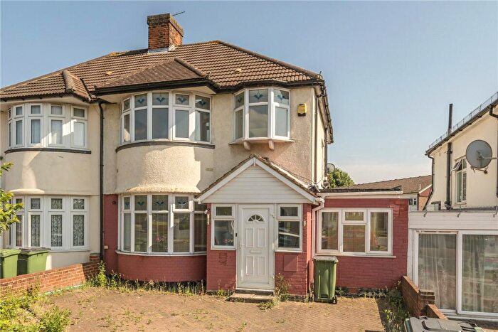 4 Bedroom End Of Terrace House To Rent In Broad Walk, Greenwich, London, SE3