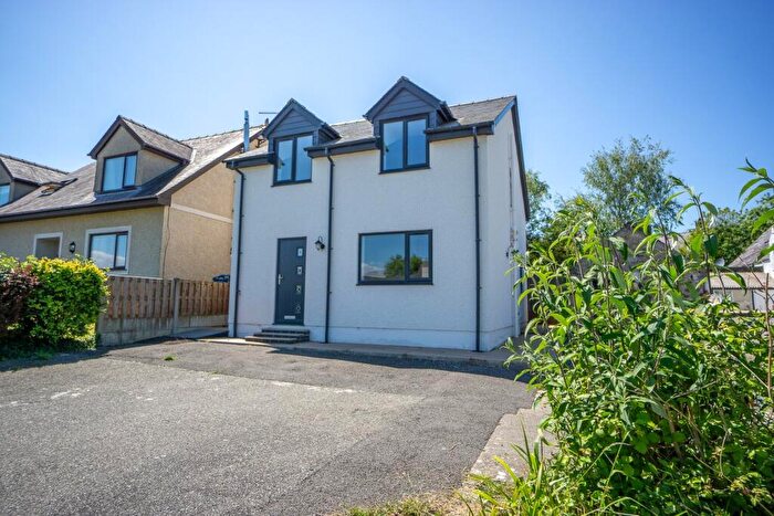 3 Bedroom Detached House For Sale In Tan Yr Eglwys, Abererch, Pwllheli, LL53