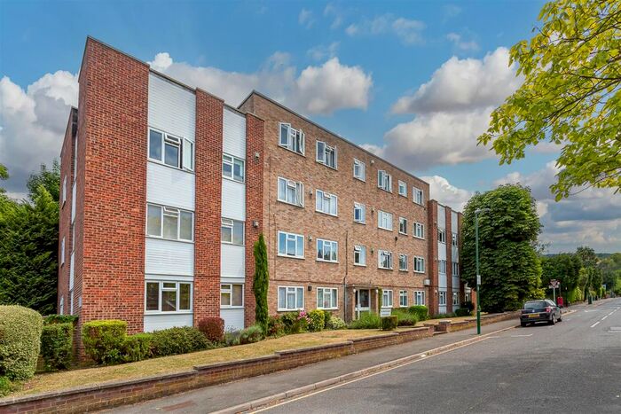 1 Bedroom Flat To Rent In Stanley Road, Sutton, SM2