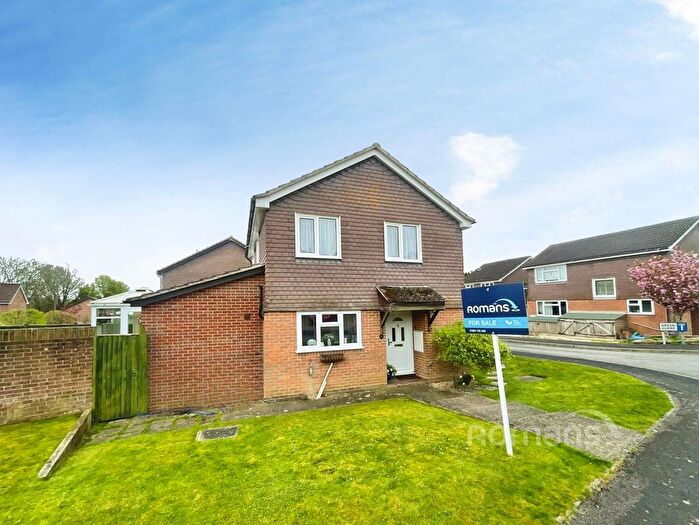 4 Bedroom Detached House For Sale In Waverley Drive, South Wonston, Winchester, SO21