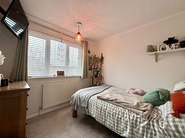 3 Bedroom End Of Terrace House For Sale In Fern Gardens, Belton, NR31