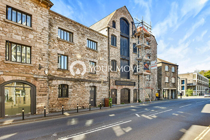 2 Bedroom Flat To Rent In Vauxhall Street, Plymouth, Devon, PL4