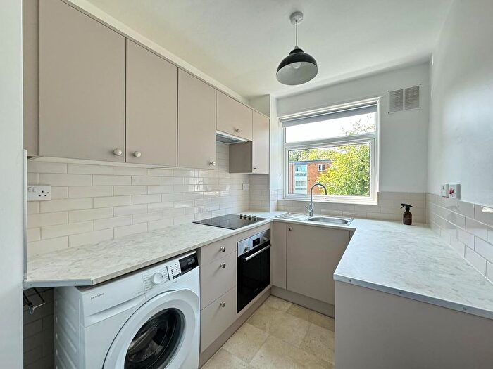 1 Bedroom Flat For Sale In Meadow Court, Hackness Road, Chorlton, M21