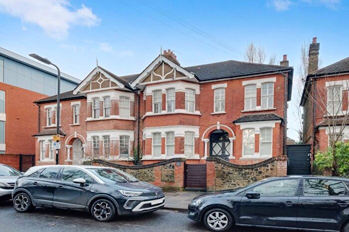 2 Bedroom Flat To Rent In Granville Gardens, London, W5