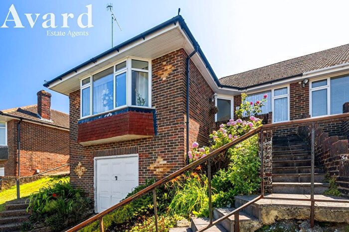 3 Bedroom Bungalow For Sale In Jevington Drive, Brighton, BN2