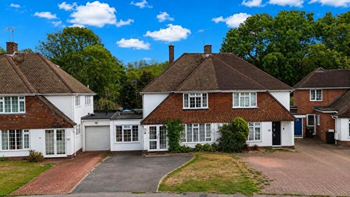 3 Bedroom Semi Detached House For Sale In Lakeside, Earley, RG6