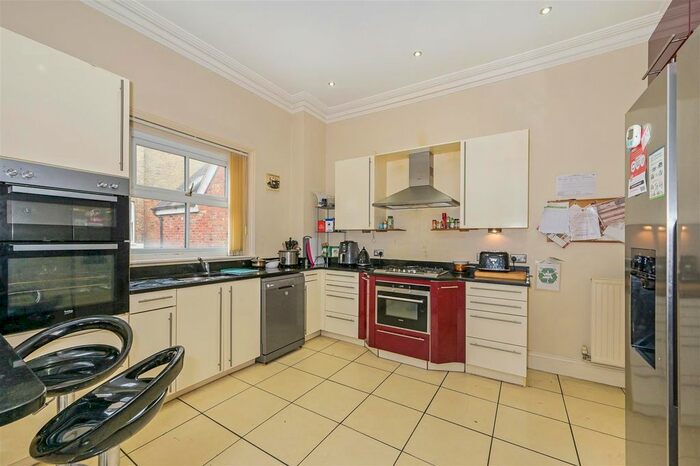 1 Bedroom Detached House To Rent In Shaftesbury Road, Southsea, PO5