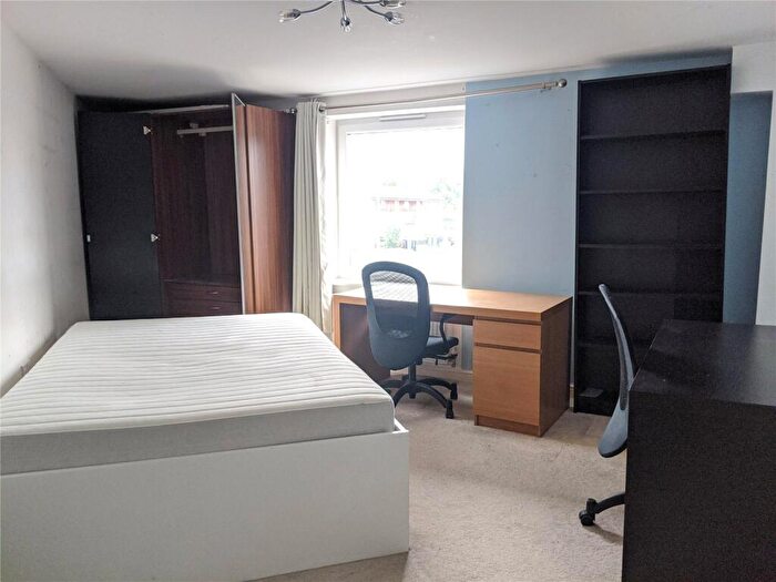 2 Bedroom Flat To Rent In Devonshire Street South, Grove Village, Manchester, M13