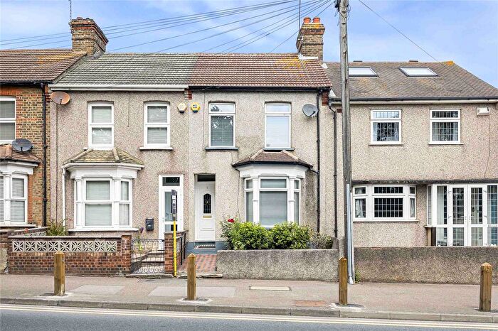 3 Bedroom Terraced House For Sale In London Road, Greenhithe, Kent, DA9