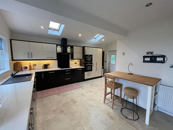 4 Bedroom Property To Rent In Derriman Glen, Ecclesall, S11
