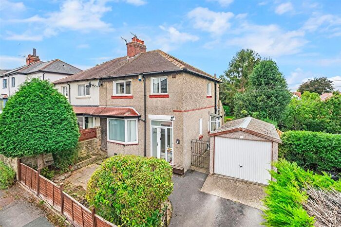 3 Bedroom Semi-Detached House For Sale In Craigmore Drive, Ilkley, LS29