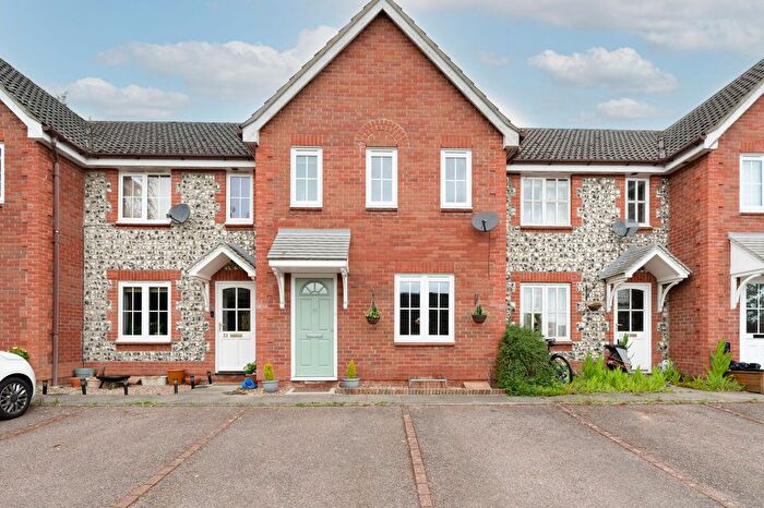 3 Bedroom Terraced House For Sale In Alan Avenue, Newton Flotman, NR15