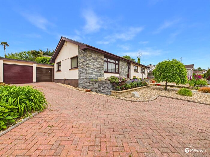 3 Bedroom Detached Bungalow For Sale In Meadowside Close, Hayle, TR27