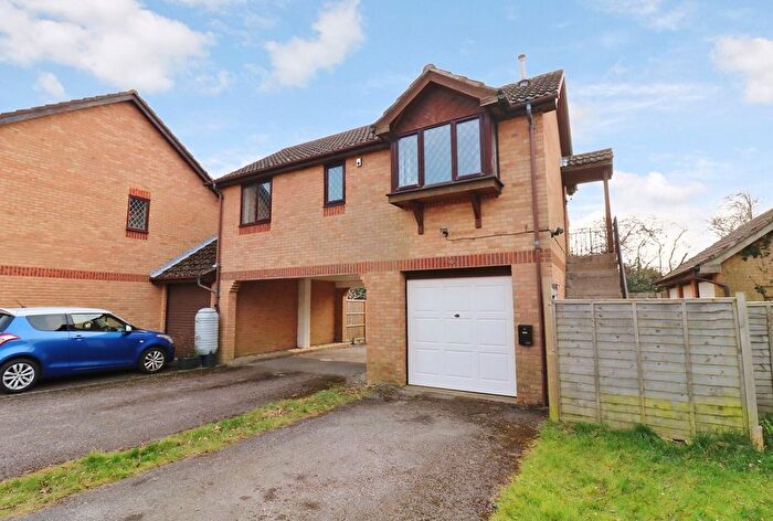 1 Bedroom Detached House For Sale In Lambourne Drive, Locks Heath, SO31