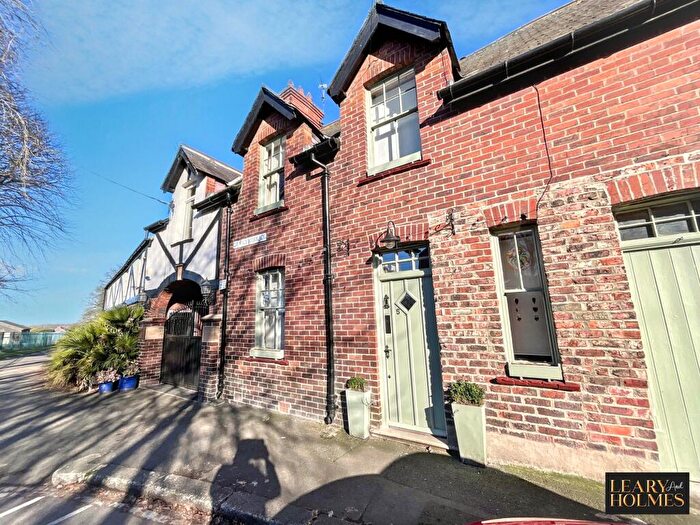 2 Bedroom Cottage For Sale In Grange Terrace, East Boldon, NE36
