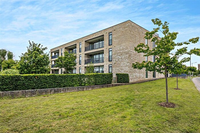 2 Bedroom Apartment To Rent In Raeburn House, Lapwing Avenue, Trumpington, Cambridge, CB2