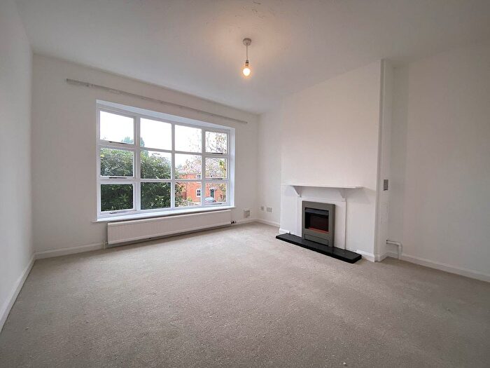 3 Bedroom Semi-Detached House To Rent In The Street, Adisham, CT3