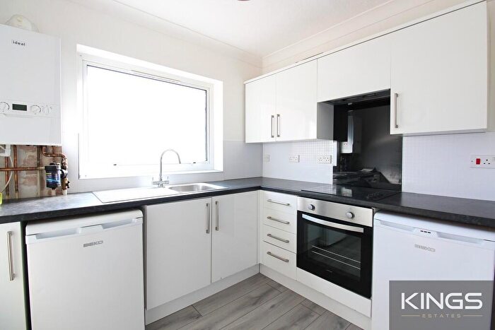 2 Bedroom Apartment To Rent In Shaftesbury Avenue, SO17