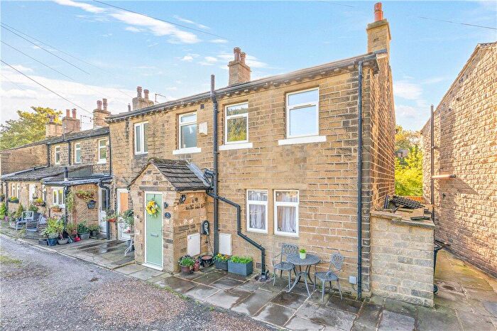 2 Bedroom End Of Terrace House For Sale In Brook Hill, Baildon, West Yorkshire, BD17