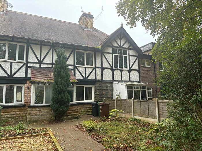 2 Bedroom Terraced House To Rent In Belle Vue Avenue, Oakwood, Leeds, LS8