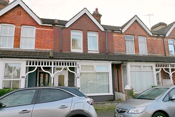 3 Bedroom Terraced House For Sale In Western Road, Eastbourne, BN22