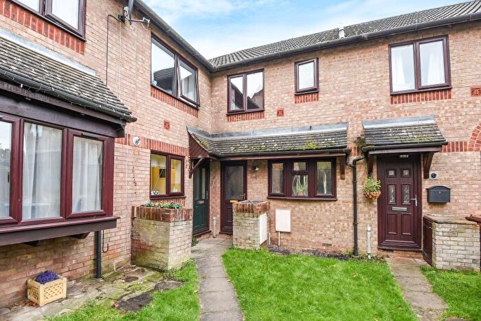 2 Bedroom Terraced House To Rent In Banbury, Oxfordshire, OX16