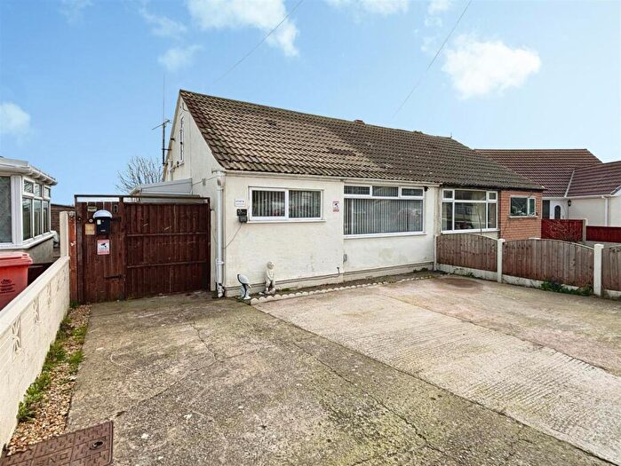 1 Bedroom Semi-Detached Bungalow For Sale In Lon Y Llyn, Pensarn, LL22