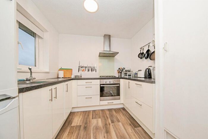 2 Bedroom Flat For Sale In Churchman Close, Melton, Woodbridge, IP12