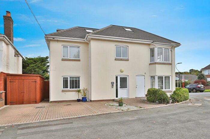 1 Bedroom Flat For Sale In Malvern Road, Bournemouth, Dorset, BH9